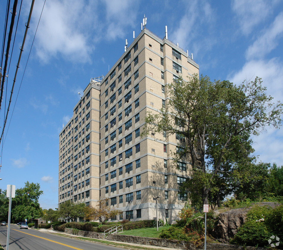 Building - United Hospital Staff Residence