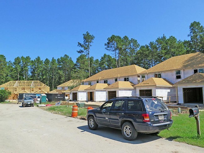Building Photo - 116 Artesian Way