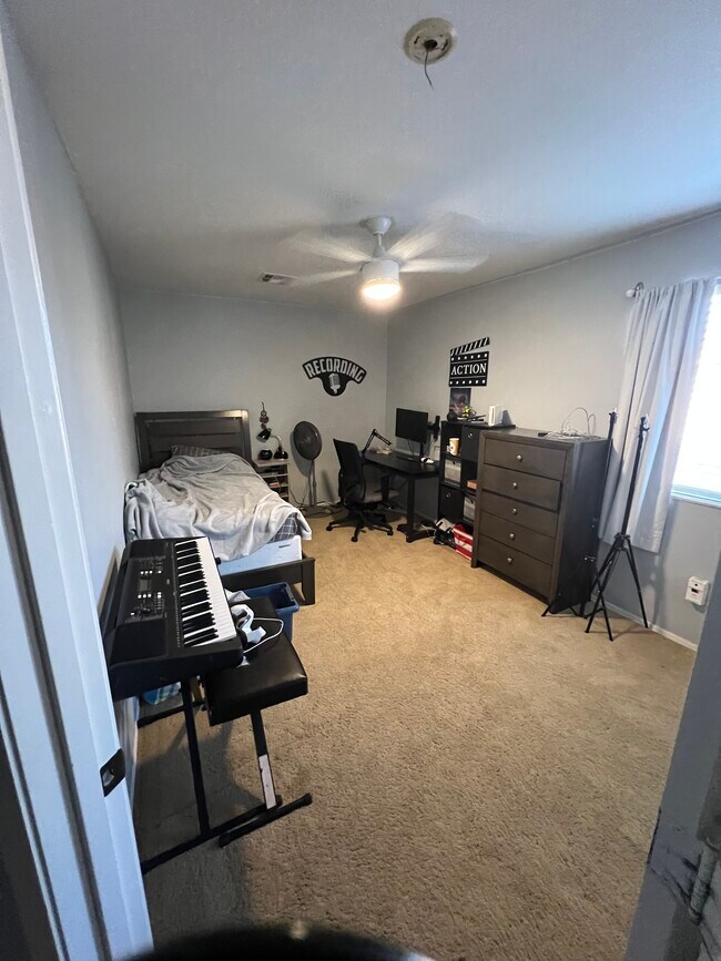 Foto del edificio - 21841 N 40th Pl