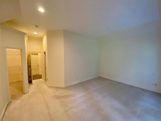 Foto del edificio - 8616 Blue Grouse Way