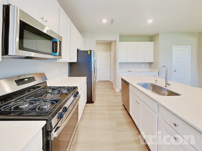 Foto del edificio - 4740 W Mineral Ln