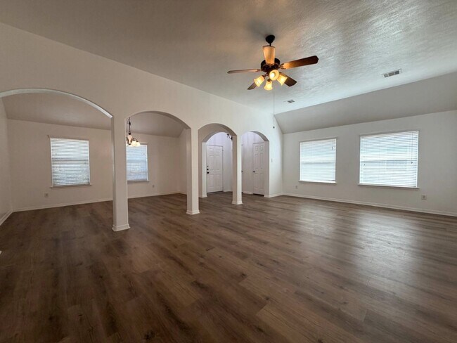 Foto del edificio - 24627 Cobble Canyon Ln