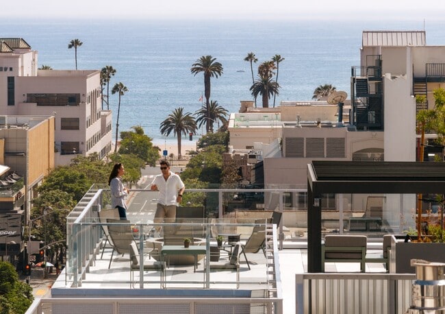 Building Photo - The Santa Monica Collection - 501 Broadway