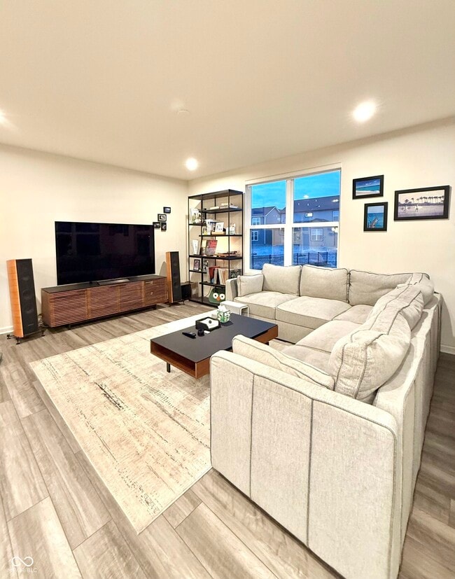 Foto del edificio - 5213 Dunhaven Rd