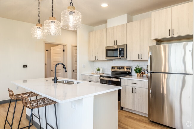 2BR, 2BA - 1,123SF - Kitchen - Fox Hill Senior Living