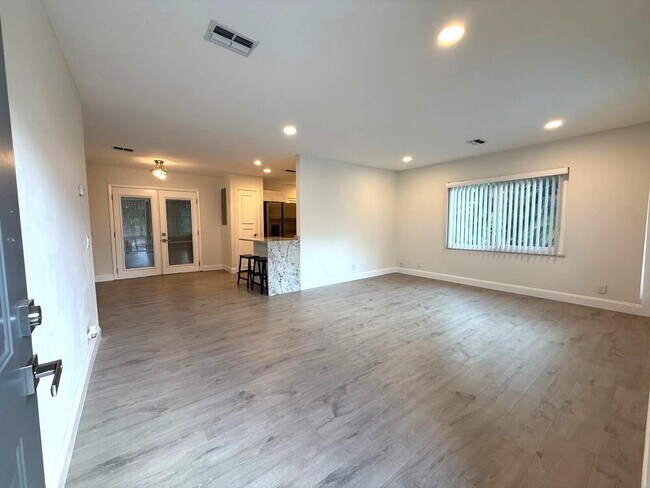Foto del edificio - 14526 Paradise Trail