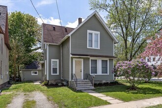 Building Photo - 344 Ryerson Ave