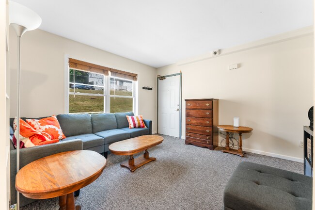 Foto del edificio - 525 Grant Ave