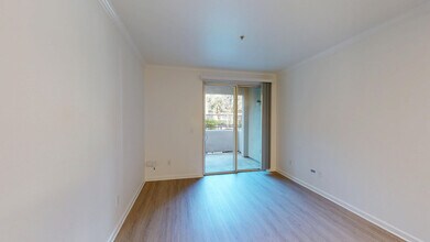 Interior Photo - River Terrace