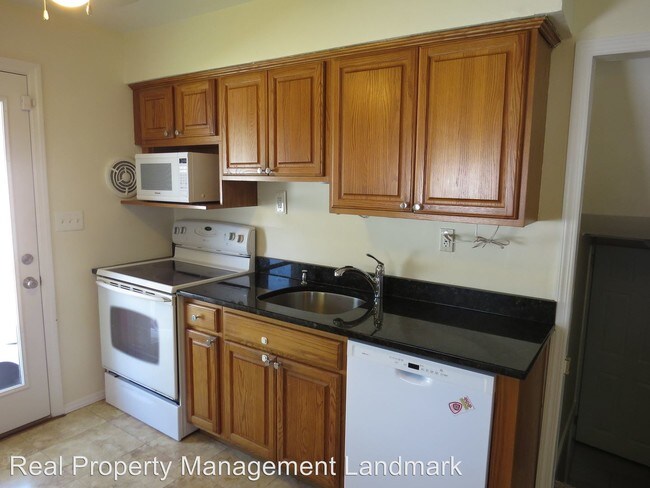Building Photo - 4 br, 2 bath House - 2327 Penatiquit Avenue