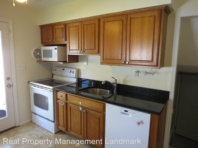 Foto del edificio - 4 br, 2 bath House - 2327 Penatiquit Avenue