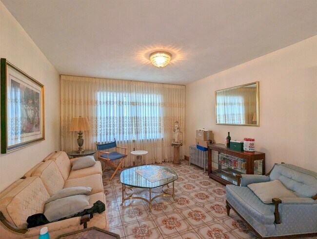 Building Photo - 71 Pennsylvania Ave