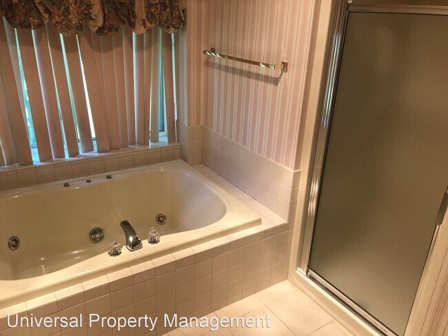 Foto del edificio - 4 br, 3 bath House - 579 Sagamore Ave #67