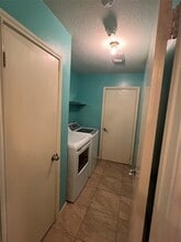 Building Photo - 22814 Tree House Ln