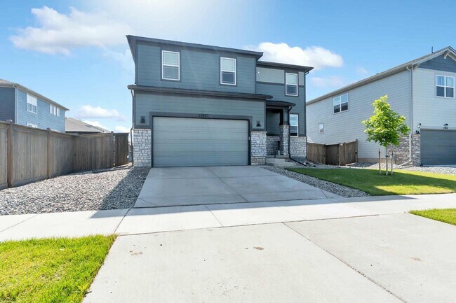 Foto del edificio - Spacious 3 bed 3 bath 2-story comfortable and stylish home in desirable location in Parker