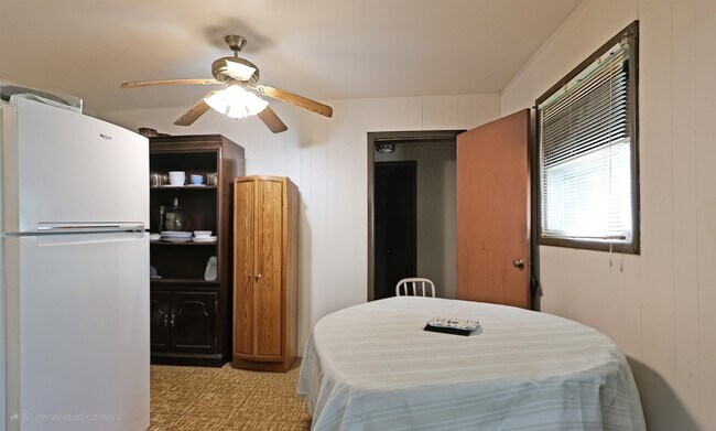 Foto del edificio - 6206 Hillcrest Rd