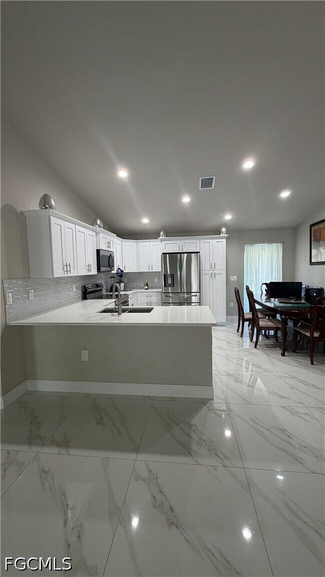 Foto del edificio - 3914 9th St W