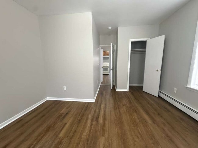 Building Photo - 886 Dixwell Ave