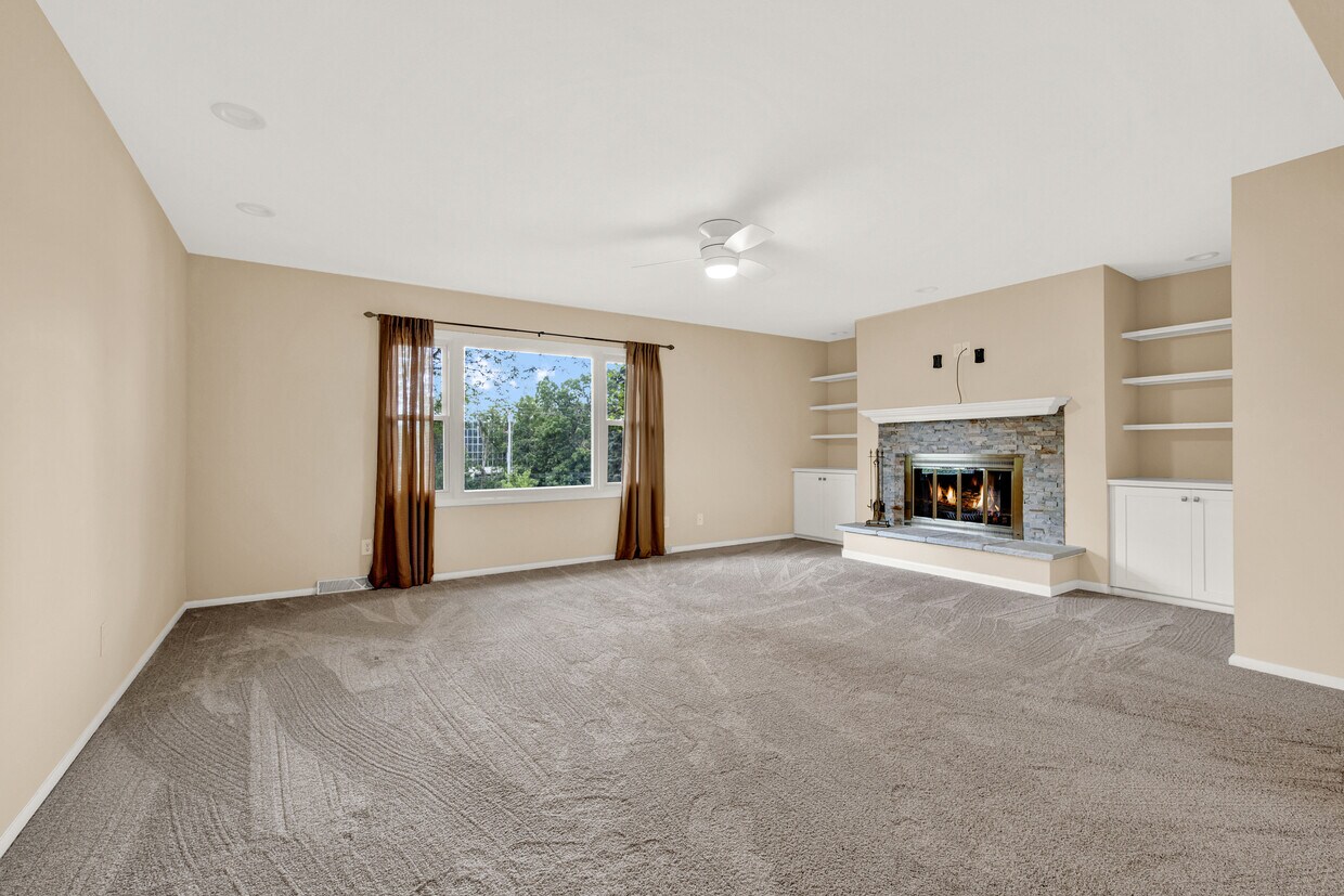 Primary Photo - 13390 W Bluemound Rd