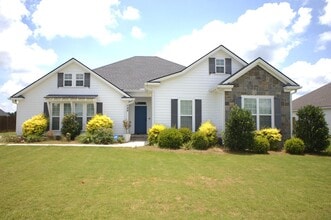 Building Photo - 140 Floyd McNeal Dr