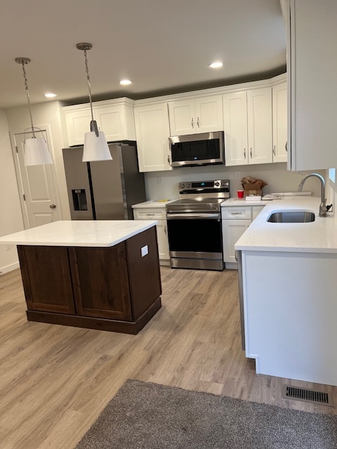 Building Photo - 213 W 2nd St