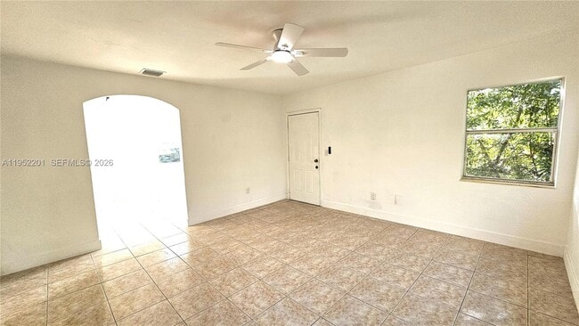 Foto del edificio - 74 NW 31st St