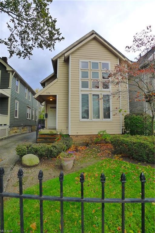 Foto principal - 2184 Cornell Rd