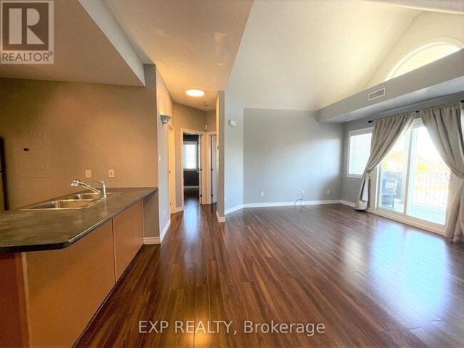 Building Photo - 170 Waterbridge Dr