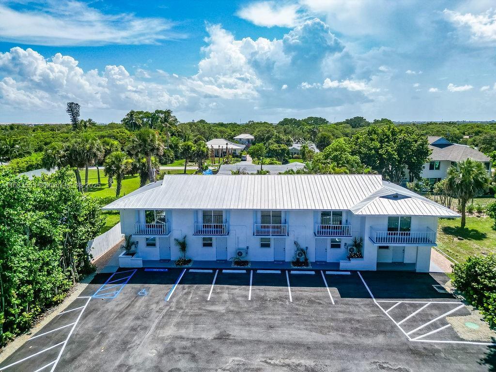 Primary Photo - 2305 Tamarind Dr