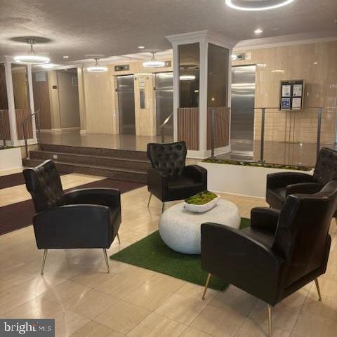 Foto del edificio - 1021 Arlington Blvd