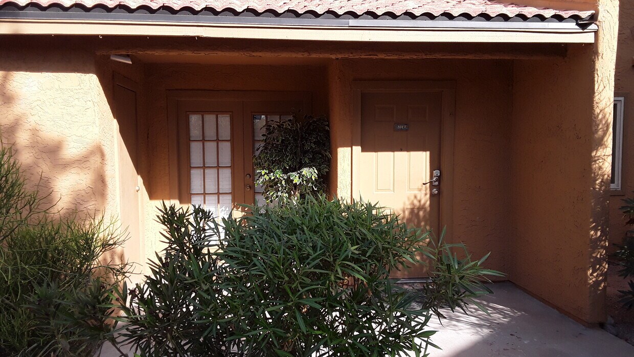 Front entrance - 3511 E Baseline Rd