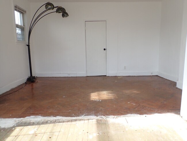 Foto del edificio - 580 Drew St