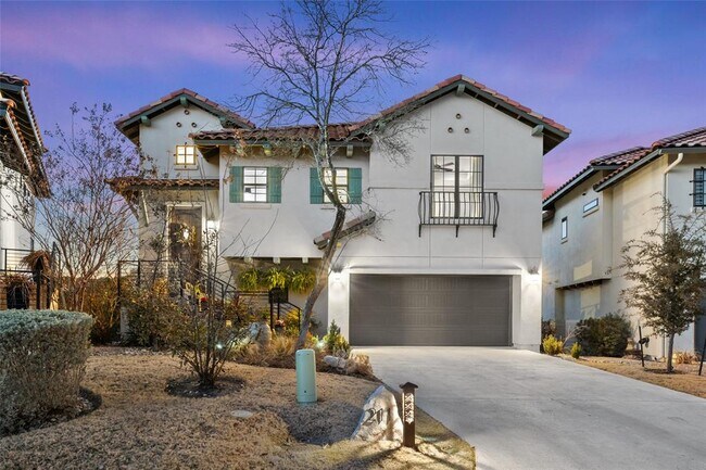 Foto del edificio - 211 Honey Creek Ct