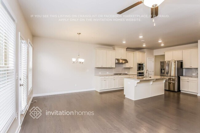 Building Photo - 402 Montclair Ct