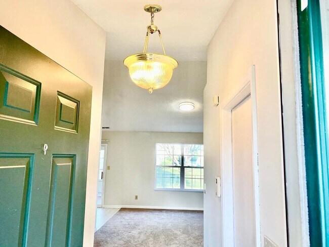 Building Photo - 5325 Rocky Mountain Dr