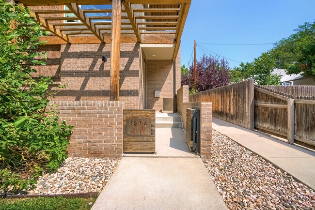 Building Photo - 1614 N Gilpin St