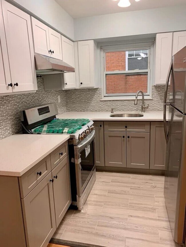 Foto del edificio - 229 E 237th St