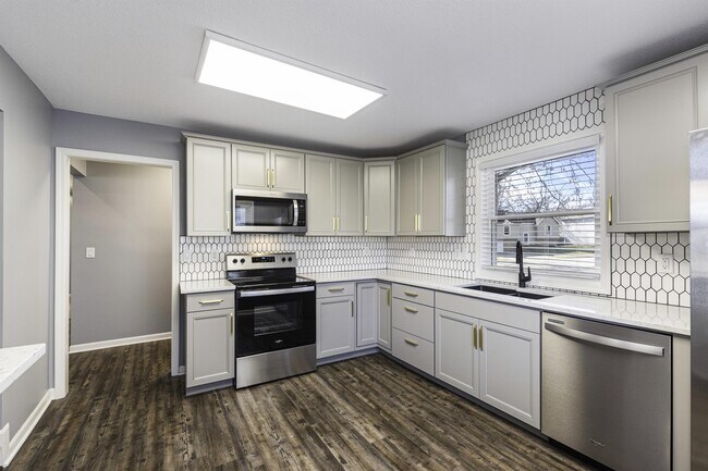 Foto del edificio - 16608 W 143rd Terrace