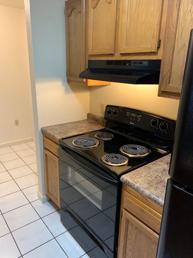 Foto del edificio - 2704 Wakefield Dr