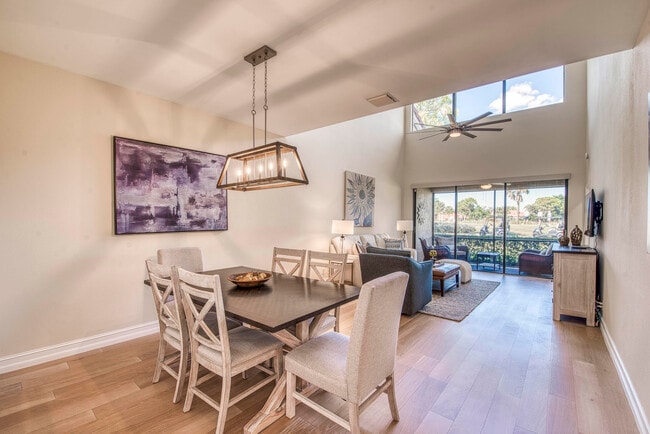 Foto del edificio - 779 Windermere Way