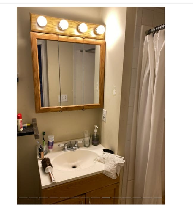 Building Photo - 250 Newbury St