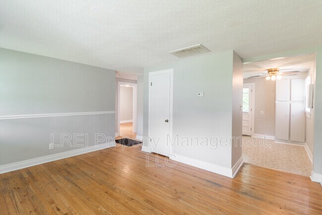 Building Photo - 5336 Buckner Ave