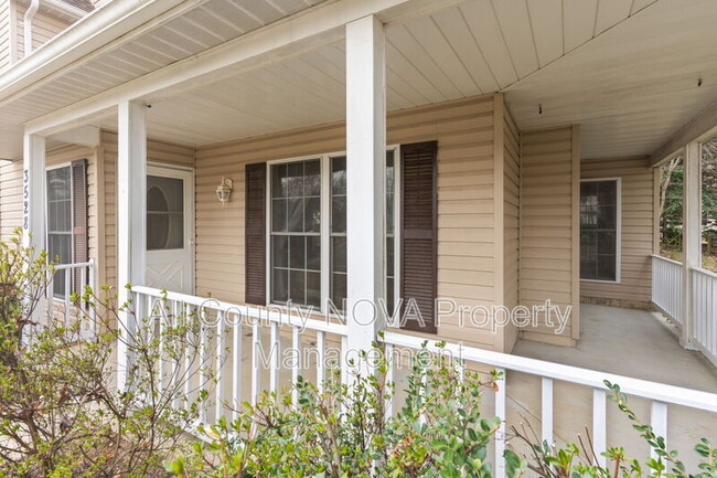 Building Photo - 3528 Pine Cone Cir