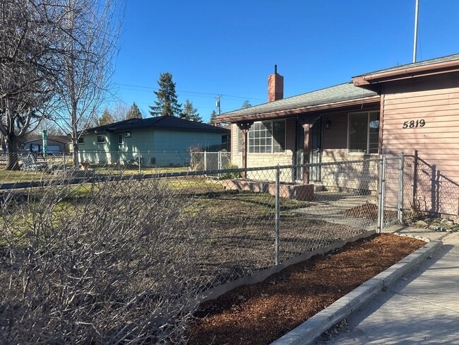 Building Photo - 5819 Winter Ave