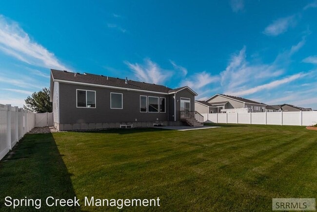 Building Photo - 4 br, 2 bath House - 626 Yarmouth