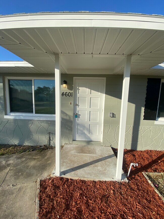 Building Photo - 4601 83rd Terrace