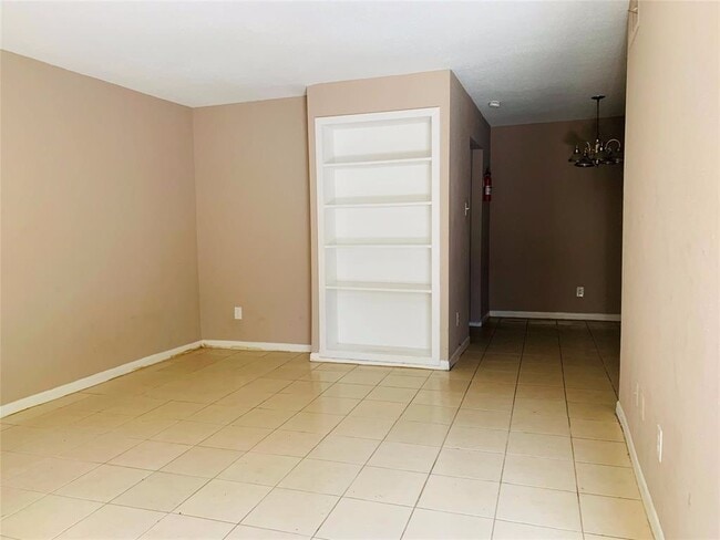 Photo - 1 bd condo downstairs