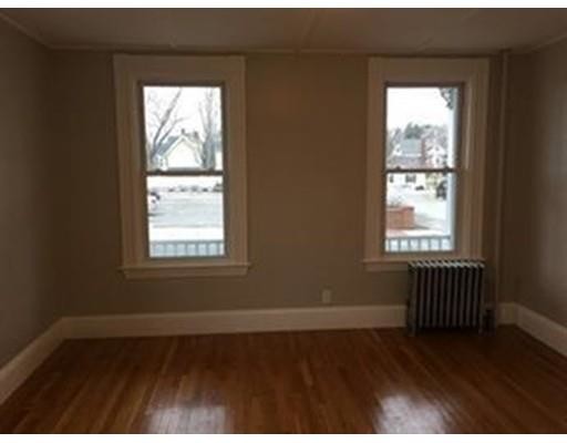 Building Photo - 17 Sanborn St