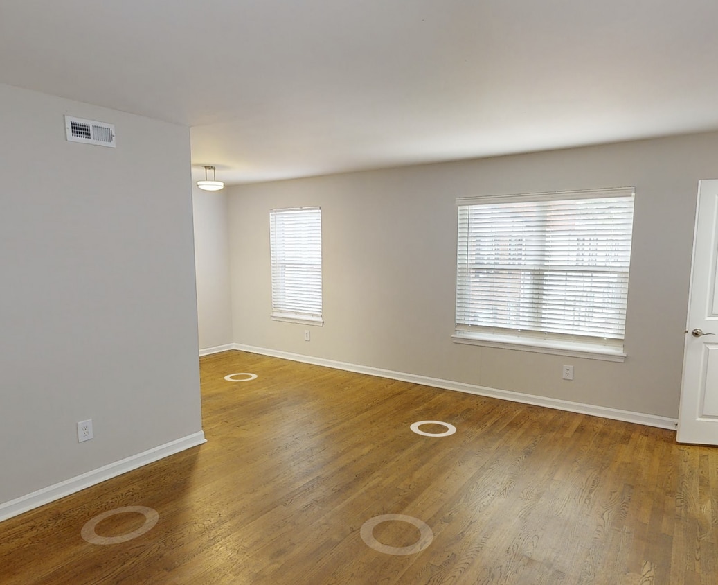Photo - Country Club Apartments