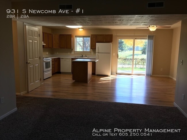 Foto del edificio - 931 S Newcomb Ave